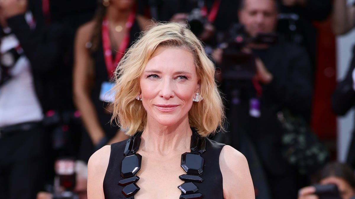 Cate Blanchett turns heads by rewearing dress at Venice Film Festival