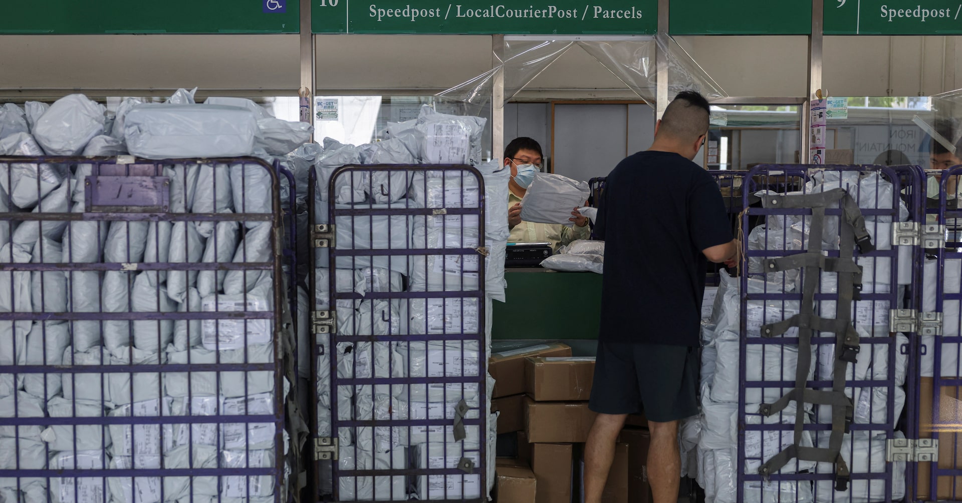 How will the end of the de minimis exemption impact US shoppers and businesses?